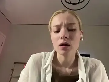 NakeshaKellett  live sex cam
