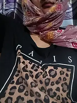 Nilima_nila_70  live sex cam