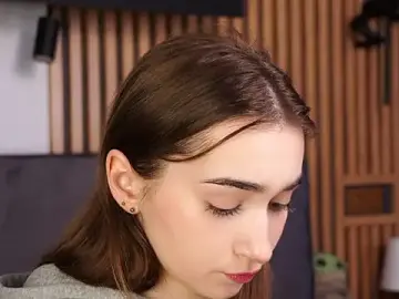 PollyBeev  live sex cam