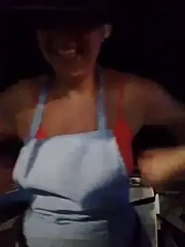 Alyjonesoficiall  live sex cam