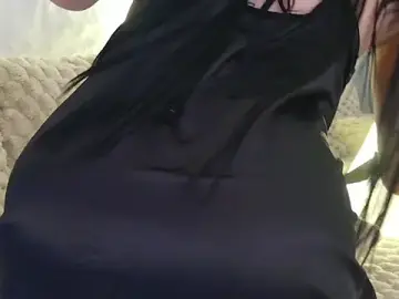 Moniqque  live sex cam