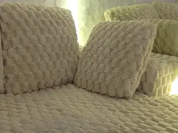 Moniqque  live sex cam