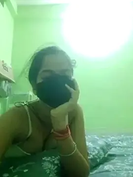 Nidhiyadav00  live sex cam