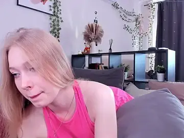 AmyLouWood  live sex cam