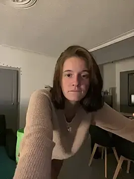 Eleaoff  live sex cam
