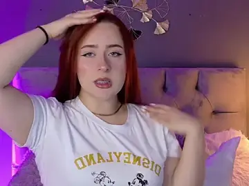FoxieNova  live sex cam