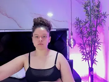 IrinaVoshh_  live sex cam
