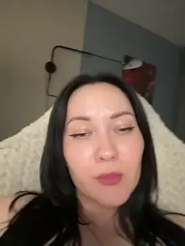 Kiss_My_Body  live sex cam