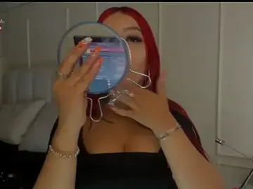 LauraSweet-  live sex cam