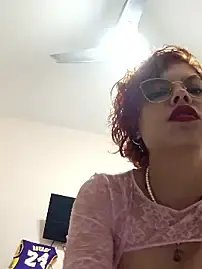 Pradaa2000  live sex cam