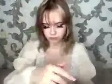 PrettyKamilla  live sex cam