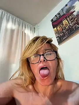 SahoryHorny  live sex cam