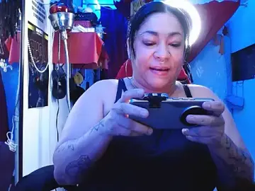 Misuky84  live sex cam