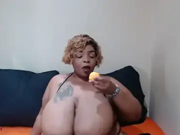 XGIANTEBONY30x  live sex cam