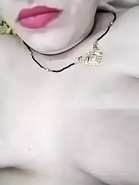 Cutie_pai5  live sex cam