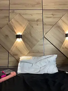 LeslyCooper1  live sex cam