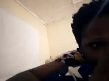 Queencybebs  live sex cam