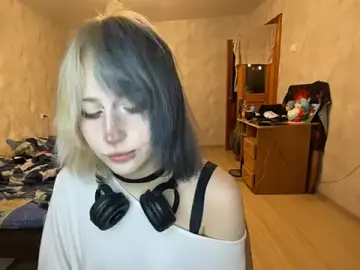 Shinecirtus22  live sex cam