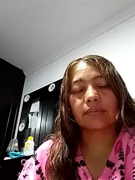 Bellamoretii5  live sex cam