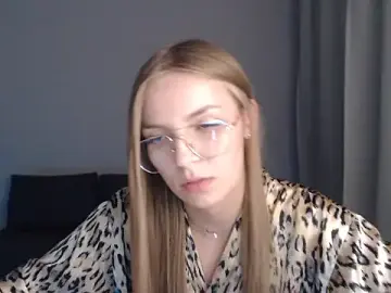 HitGyrl  live sex cam
