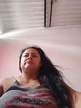 Monseratte21  live sex cam
