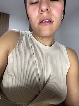 TaylorrHill  live sex cam