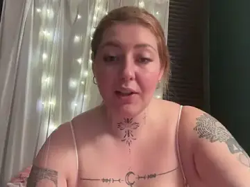 MaggievanG  live sex cam