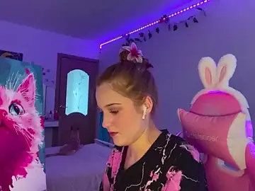 TrixyPaw  live sex cam