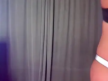 Sima_babe  live sex cam