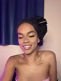 Cammgirlmii  live sex cam