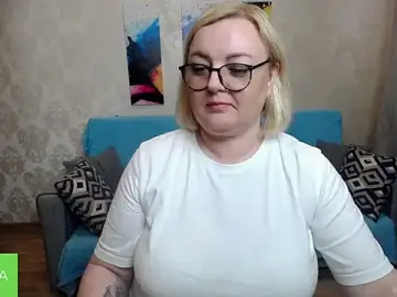 MeowMilf  live sex cam