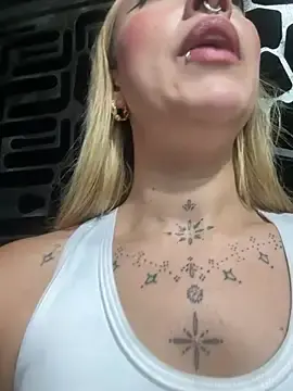 MollyCruz  live sex cam