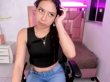 Anna_moon11  live sex cam