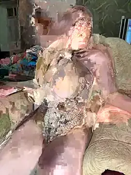 ItsmeAlarann  live sex cam