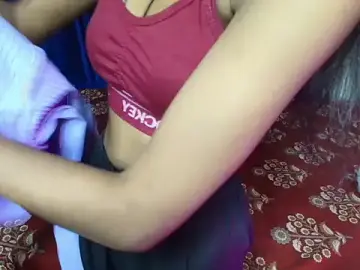 Yours-isha  live sex cam