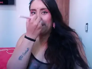 CamilJoness69  live sex cam