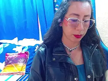 Gia_leinn  live sex cam