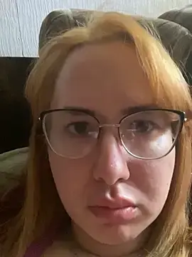 MelissaWeorau  live sex cam