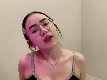 SolvedGlobe  live sex cam