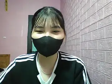 ThuyTien279  live sex cam