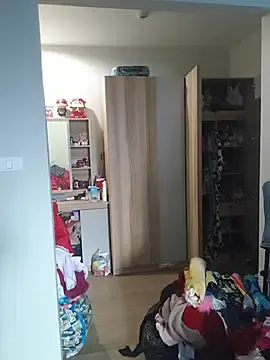 XRasee  live sex cam