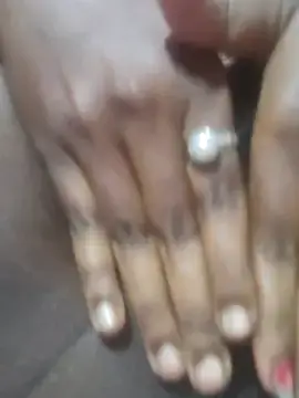 Aartibaby4u  live sex cam