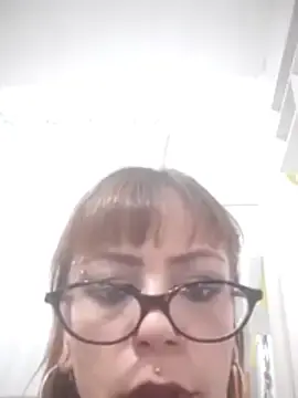 Melmel192  live sex cam