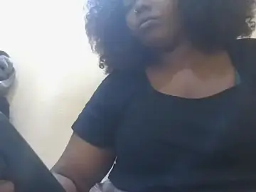 Wetpvelly01  live sex cam