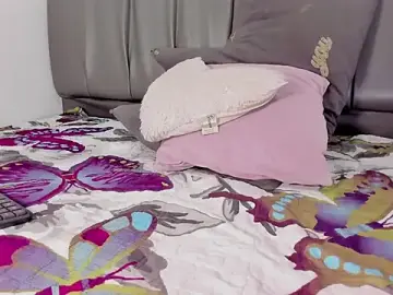 Cherllynn  live sex cam