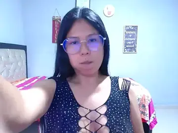 Letty_Plugxo  live sex cam