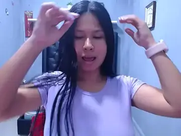 Letty_Plugxo  live sex cam