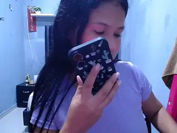 Letty_Plugxo  live sex cam