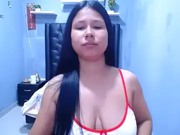 Letty_Plugxo  live sex cam