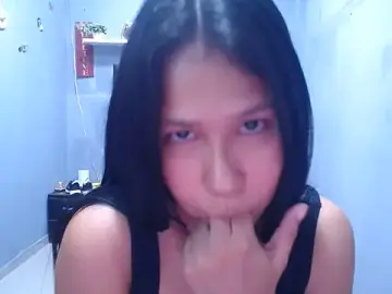 Letty_Plugxo  live sex cam